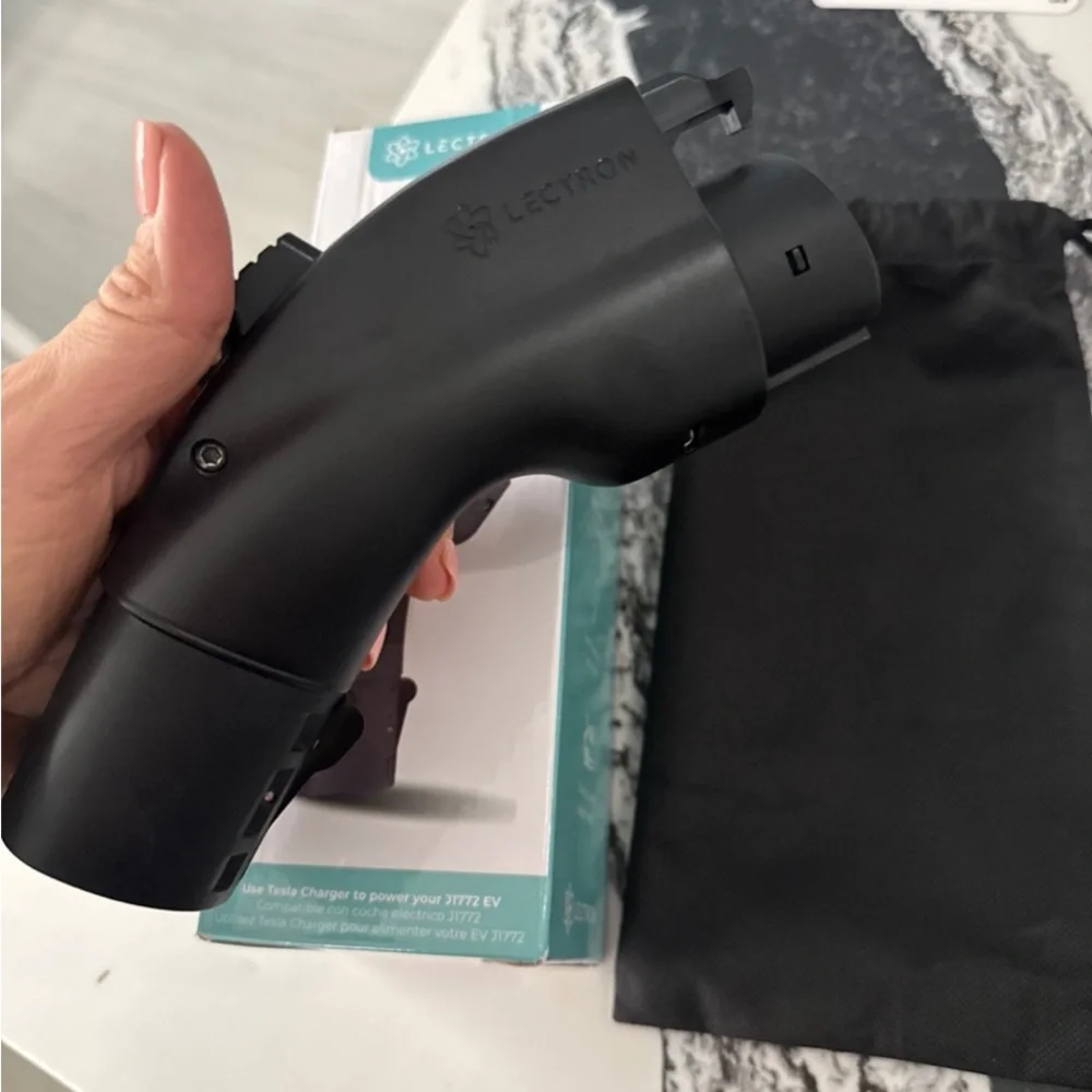 Tesla to J1772 Adapter - Black